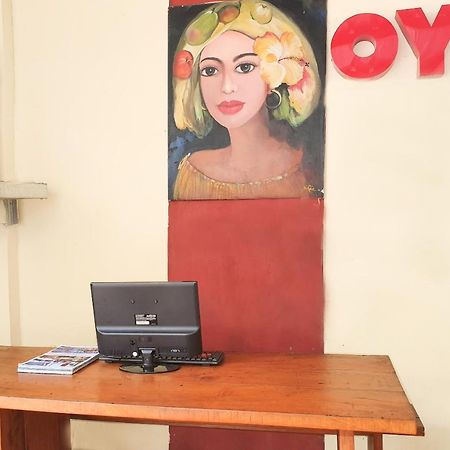 Oyo1323穆尔尼家庭旅馆 芒希 外观 照片